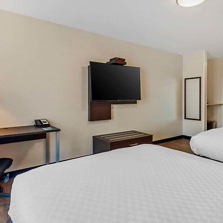Quality Inn Ottawa Exterior photo