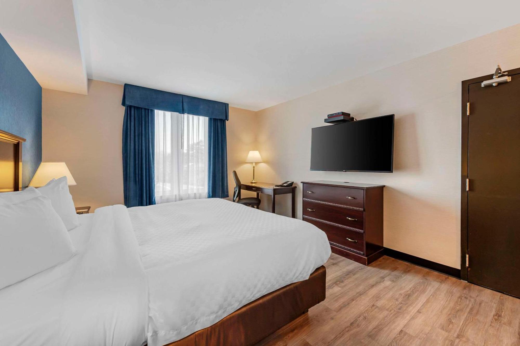 Quality Inn Ottawa Exterior photo